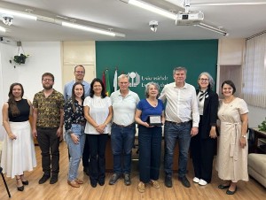 Cérémonie au Rectorat de l’Université d’Etat de Londrina pour honorer les pionniers du programme BRAFAGRI